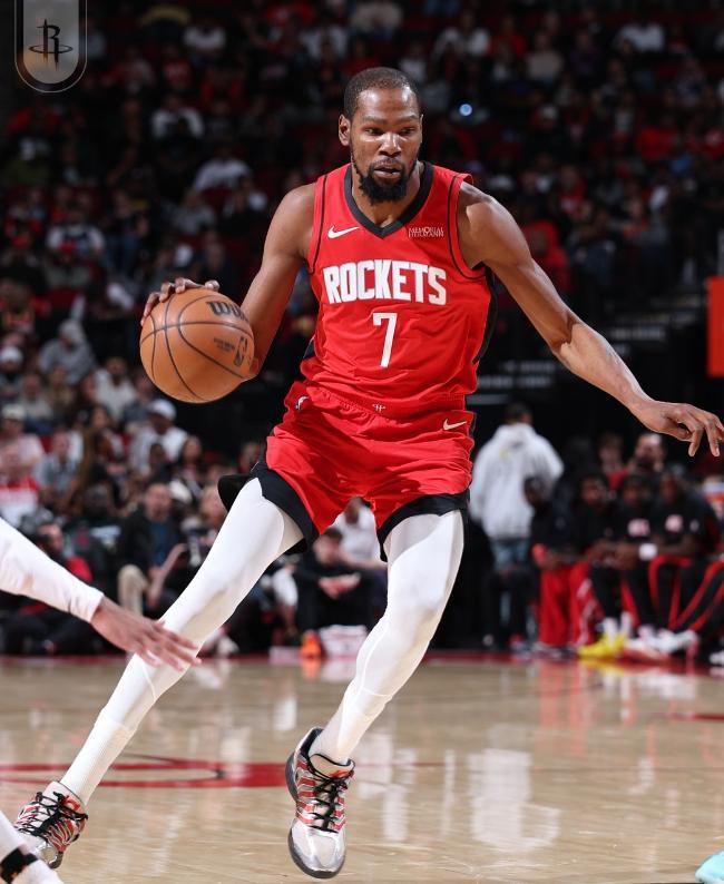 乐鱼官方-探花准三双创生涯新高,杜兰特30+7申京8失误,火箭送奇才8连败