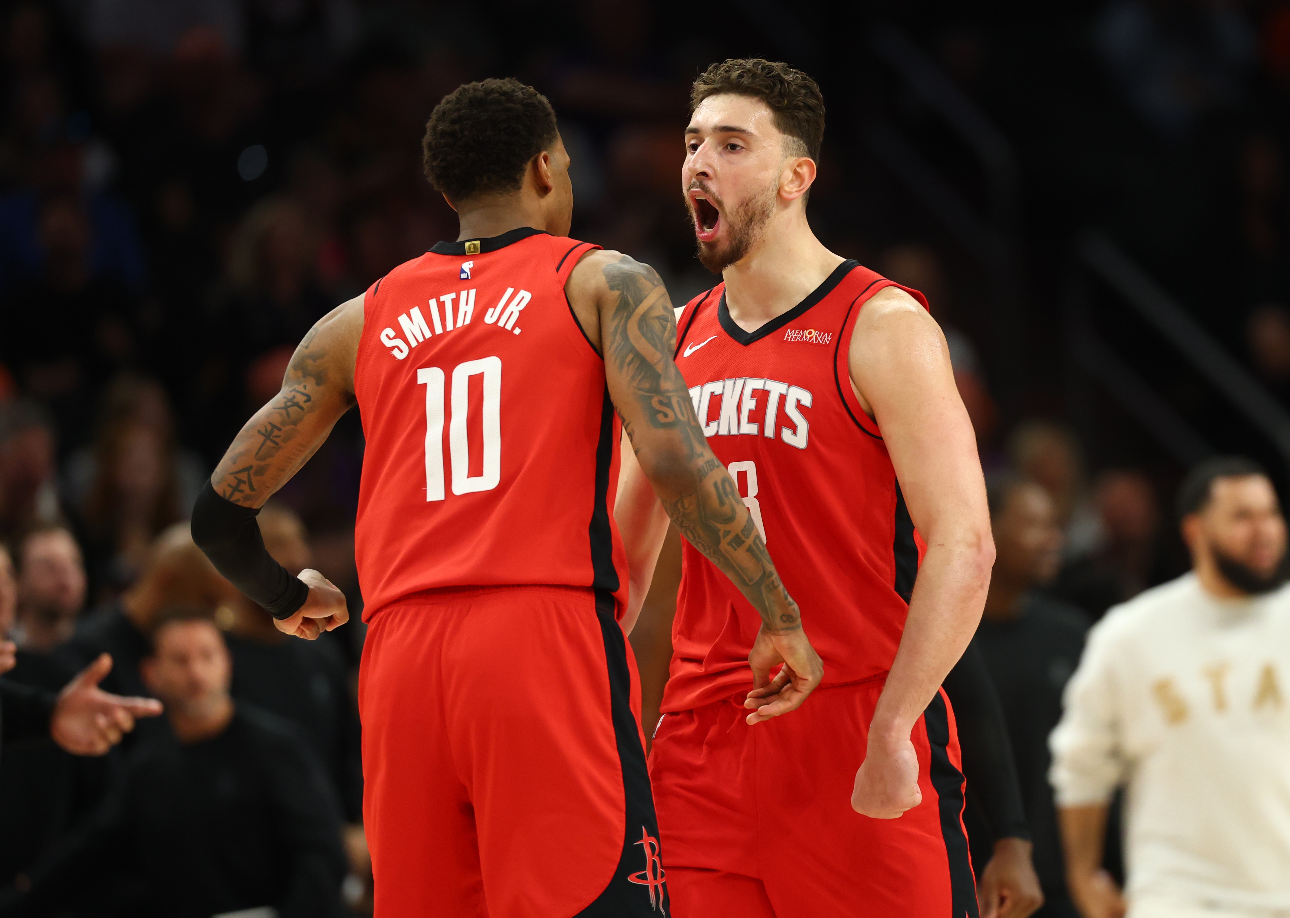 乐鱼体育-火箭输得离谱！过去29年季后赛最后30秒领先6分的队胜率为99.94%